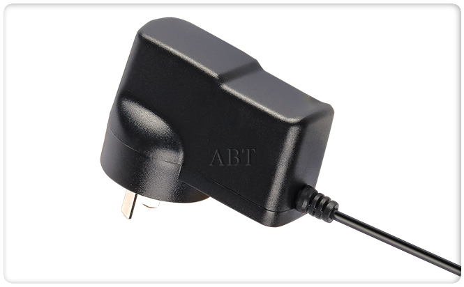 15V0.5A蓝颜gtv
适配器