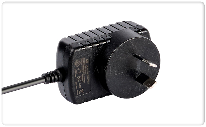 15V0.5A蓝颜gtv
适配器